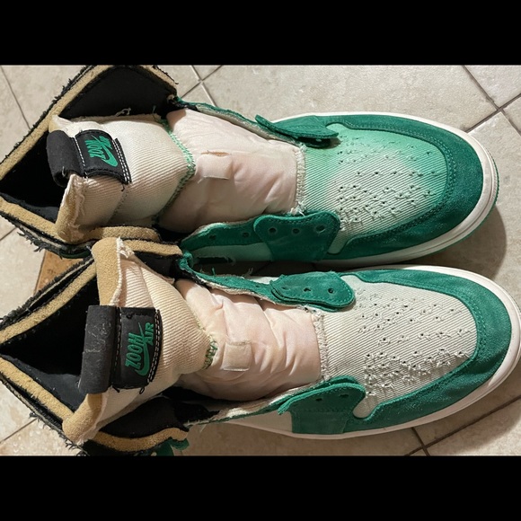 SOLD! - Picture 2 of 3